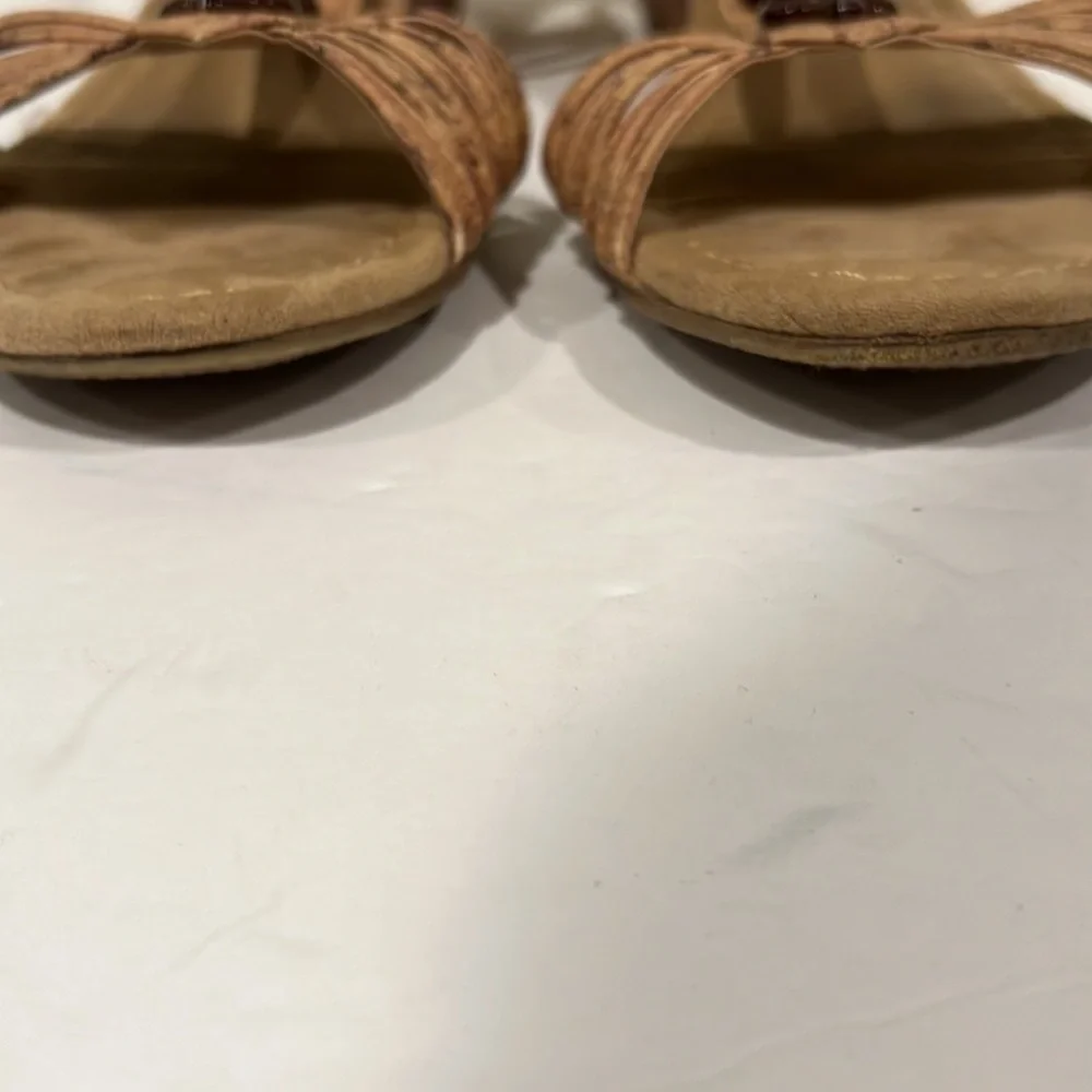 EAST 5th size 9 about 2 inch wedge sandals with embellishment and elastic - Picture 4 of 12